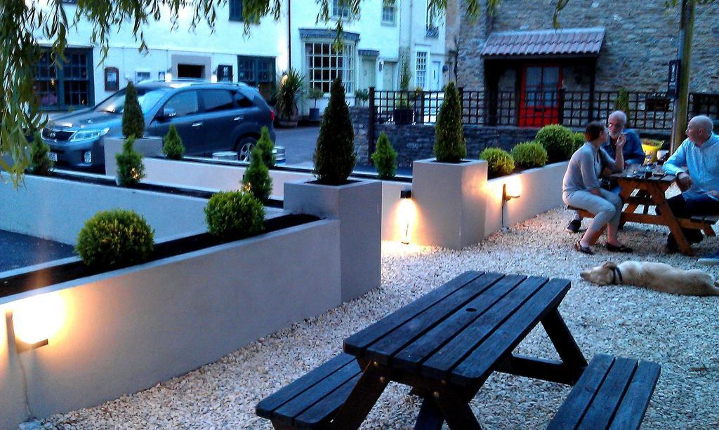 The George At Nunney Hotel Luaran gambar