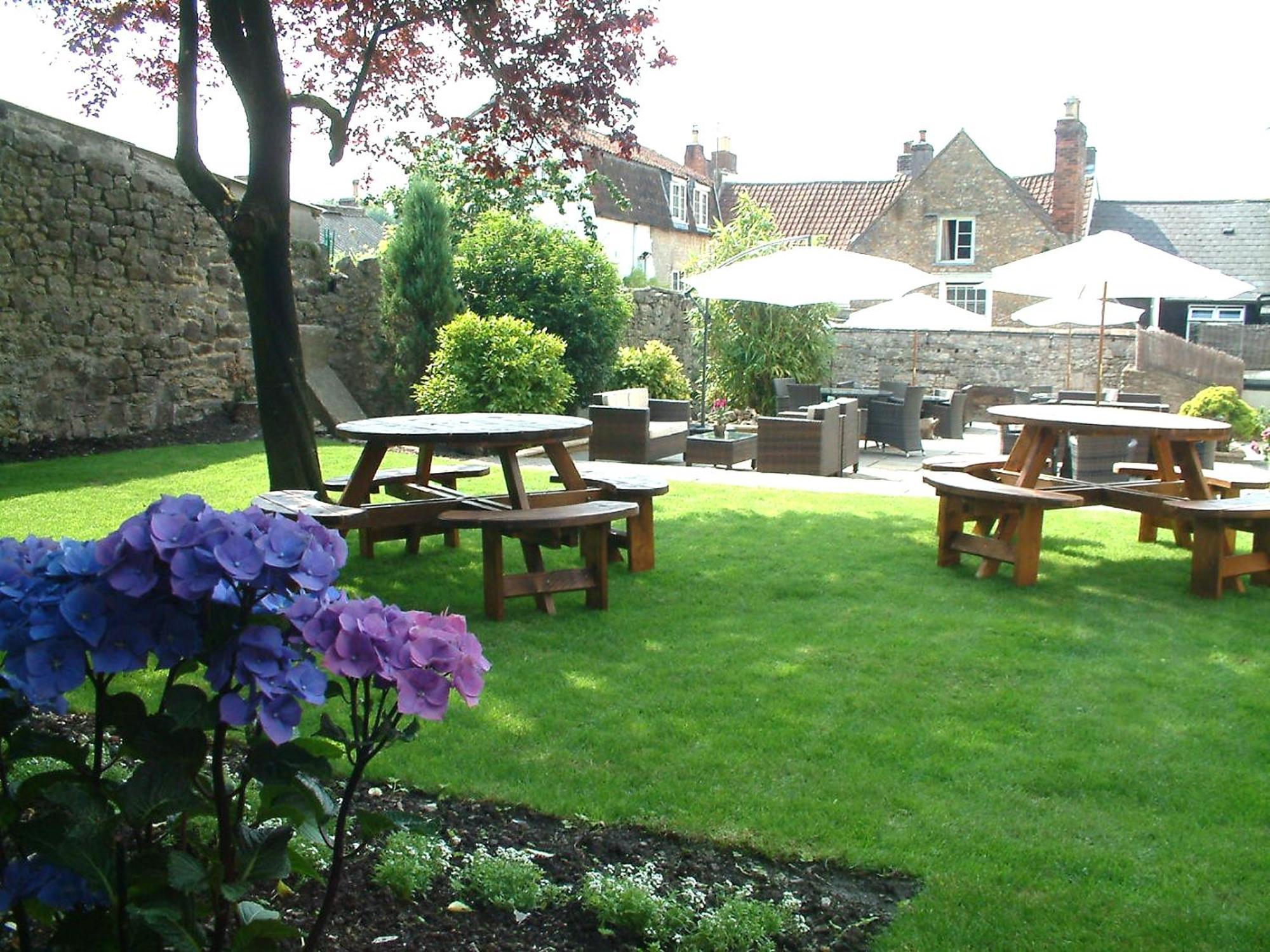 The George At Nunney Hotel Frome Luaran gambar