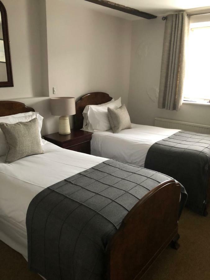 The George At Nunney Hotel Luaran gambar