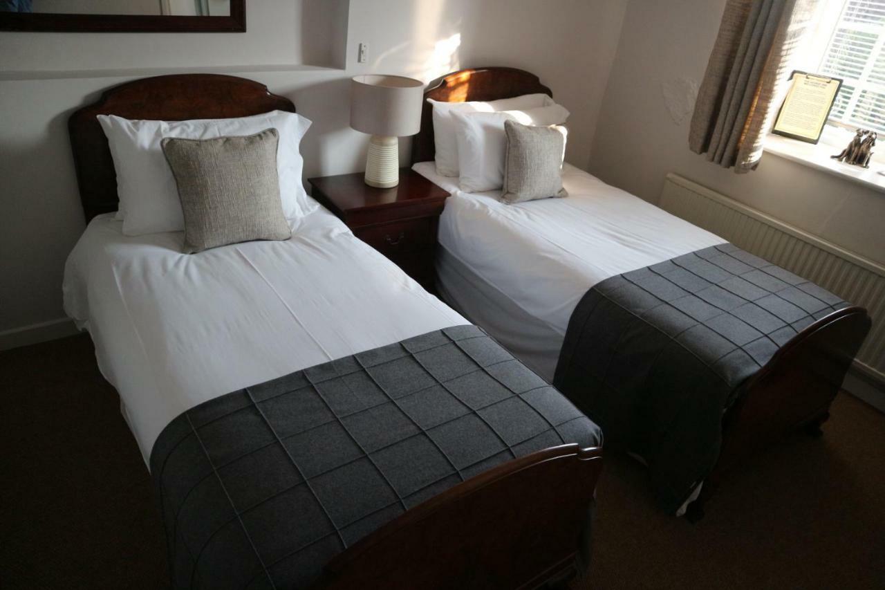 The George At Nunney Hotel Luaran gambar