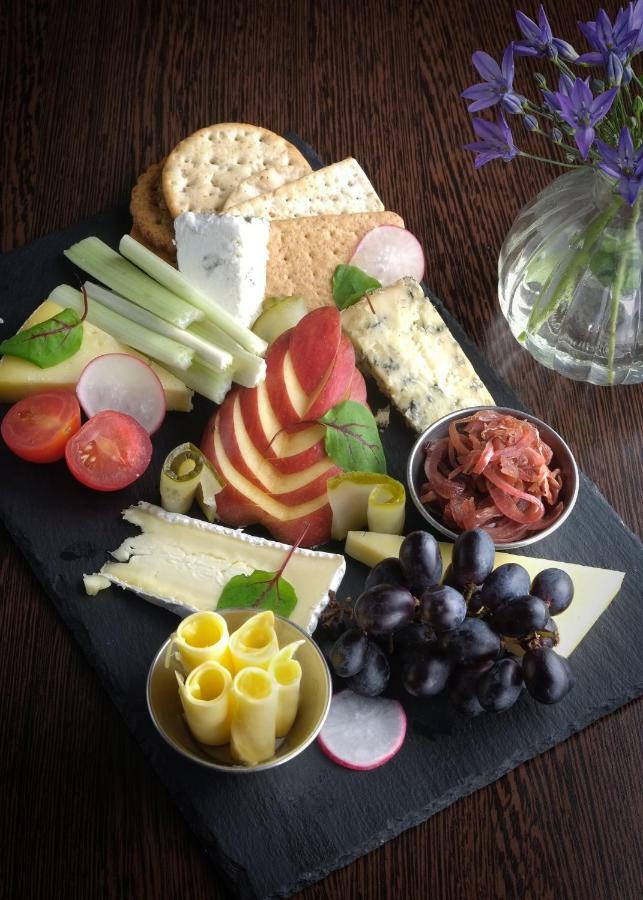 The George At Nunney Hotel Luaran gambar